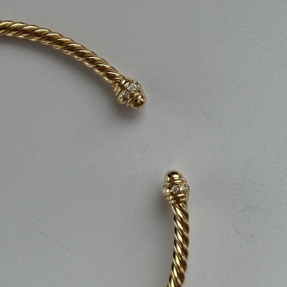 David Yurman Classic Cablespira Bracelet 18K Yellow Gold with Diamonds, 3mm - Picture 7 of 10